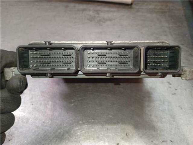 Foto 3ª: Centralita Motor ECU Renault Master 2.3 L1H1 KA 2.8T [2.3 LTR. - 96 KW DCI DIESEL CAT]