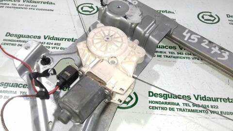 Foto 2ª: Elevalunas Eléctrico Delantero Derecho Mercedes Sprinter 411/415/509/511/515 CDI 906.153/155) 150CV 110KW CAJA ABIERTA [946985] (2007)