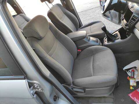 Asiento Delantero Derecho Ssangyong Rodius D27DT
