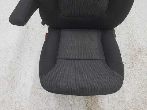 Foto 2ª: Asiento Delantero Izquierdo Renault Trafic L1H1 29T 113CV 83KW (2014)