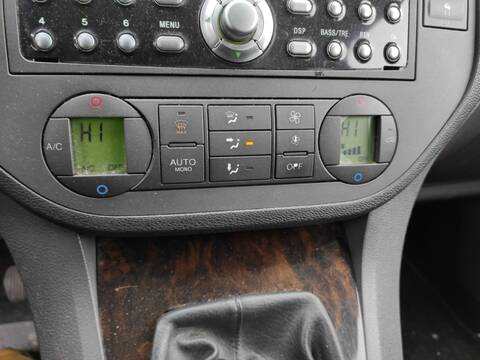 Mando Climatizador Ford C Max G6DD FOCUS CAP) 2003)