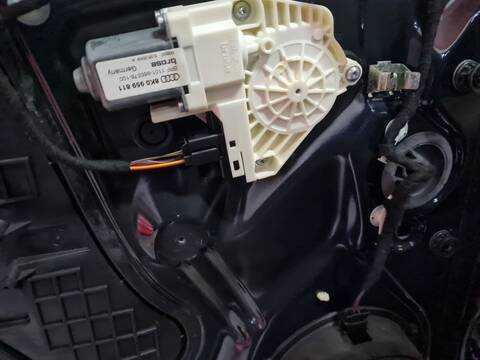 Elevalunas Manual Trasero Izquierdo Audi Q5 2.0 TDI 125KW) 170CV