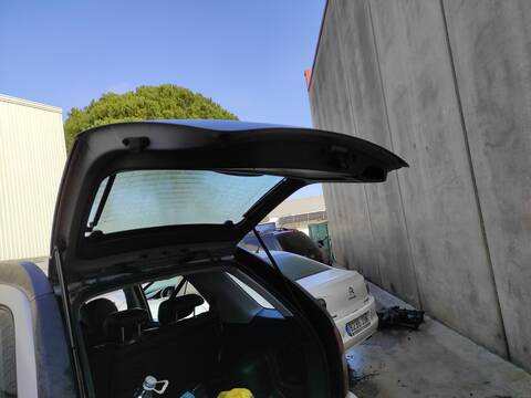 Foto 2ª: Portón Kia Sportage D4EA (2006)