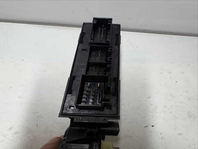 Foto 2ª: Elevalunas Eléctrico Delantero Izquierdo Audi A4 BERLINA (2006)