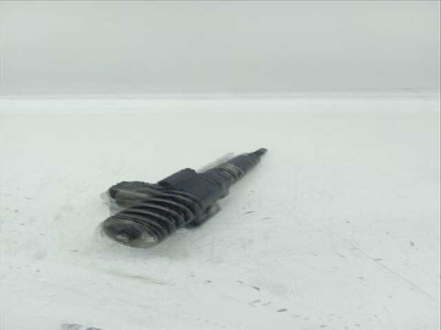 Foto 2ª: Inyectores Audi A6 2.0 TDI BERLINA 140CV 103KW [BLB] (2005)