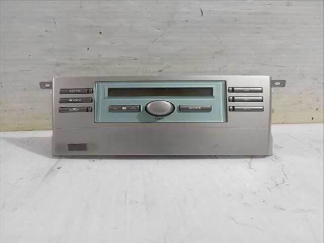 Mando Climatizador Toyota Corolla 2.2 D-4D AUR10_) 177CV