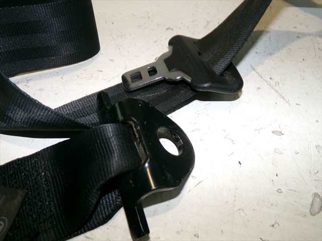 Foto 3ª: Cinturón Trasero Derecho Renault Laguna 2.0 G MODELO 3 2007-2015 [F4RK800] (2009)