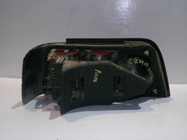 Foto 2ª: Piloto Trasero Derecho Peugeot 405 1.9 TD 1992-1997 [D8A] (1993)