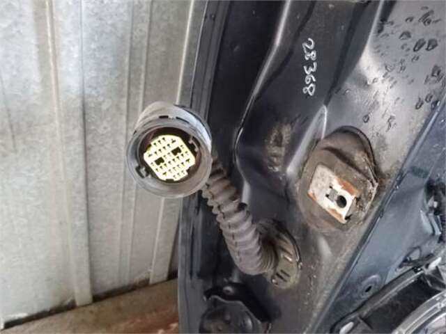 Foto 3ª: Puerta Trasera Derecha Peugeot 407 1.8 CONFORT [1.8 LTR. - 92 KW 16V CAT (6FY - EW7A)] [6FY (EW7A)]