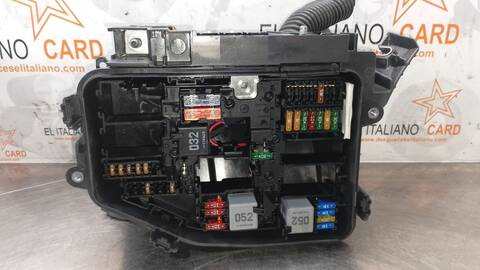 Caja Reles Fusibles Mercedes Clase A 140 A 200 177.087) 163CV 120KW