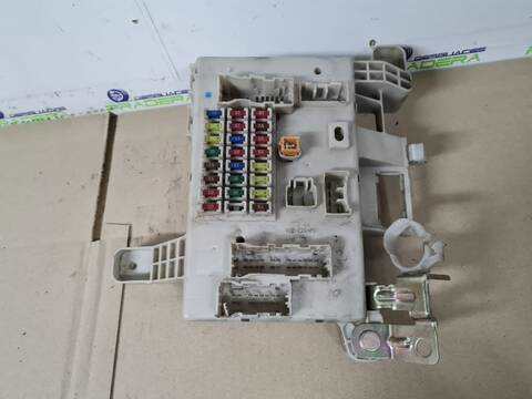 Caja Reles Fusibles Toyota Land Cruiser 3.0 TD 166CV 122KW