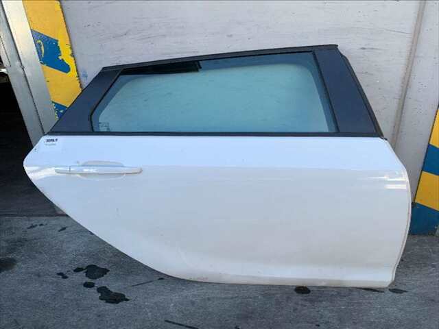 Puerta Trasera Derecha Opel Astra 1.6 CDTI