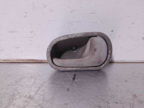 Maneta Interior Delantera Derecha Kia Rio 1.3 CAT 75CV 55KW