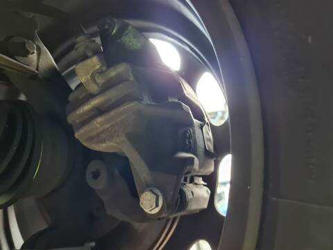 Pinza Freno Delantera Izquierdo Peugeot 208 ACTIVE 75CV 55KW