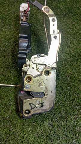Cerradura Puerta Delantera Izquierda Toyota 4 Runner 3.0 T DIESEL
