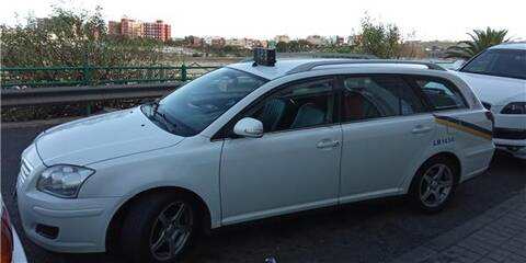 Foto 1ª: Luz Central de Freno Toyota Avensis 2.0 D4D WG BERLINA [1ADFTV]