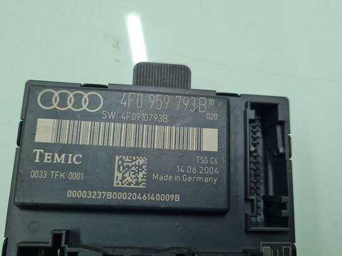 Foto 2ª: Modulo Confort BCM Audi A6 3.0 TDI QUATTRO 165KW) BERLINA 224CV [BMK] (2004)