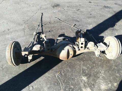 Foto 2ª: Puente Trasero Nissan Terrano 2.7 TD 125CV 92KW (1993)