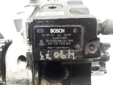 Foto 3ª: Bomba Inyeccion Audi A6 3.0 V6 24V TDI AVANT 224CV 165KW (2005)