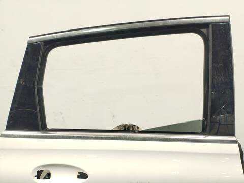 Foto 2ª: Puerta Trasera Derecha Mercedes Clase B 150 B 200 D 247.012) 150CV 110KW [654920] (2019)
