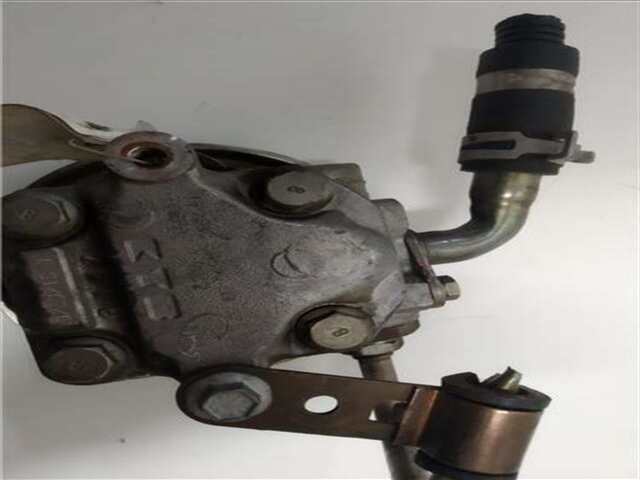 Foto 2ª: Bomba Servodireccion Ford Fiesta 1.4 TDCI (68 CV)