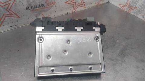 Foto 3ª: Caja Reles Fusibles Mercedes Clase E 180 E 220 CDI 211.006) BERLINA 150CV 110KW [646961] (2005)