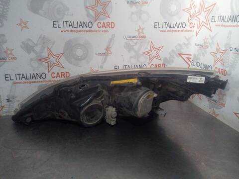 Foto 3ª: Faro Derecho Toyota Verso COMFORT 112CV 82KW [N47C16A] (2015)