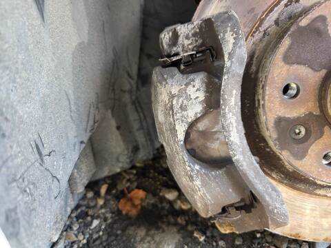 Pinza Freno Delantera Izquierdo Nissan Qashqai TEKNA 4X4 131CV 96KW