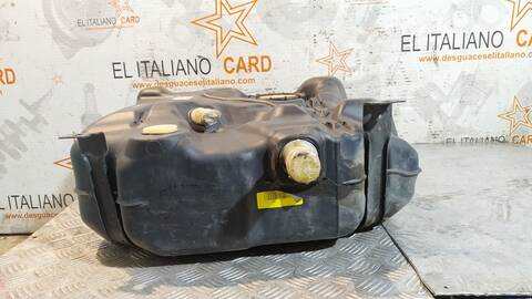 Foto 2ª: Deposito de Combustible Ford Focus TREND 95CV 70KW [T3DA] (2011)