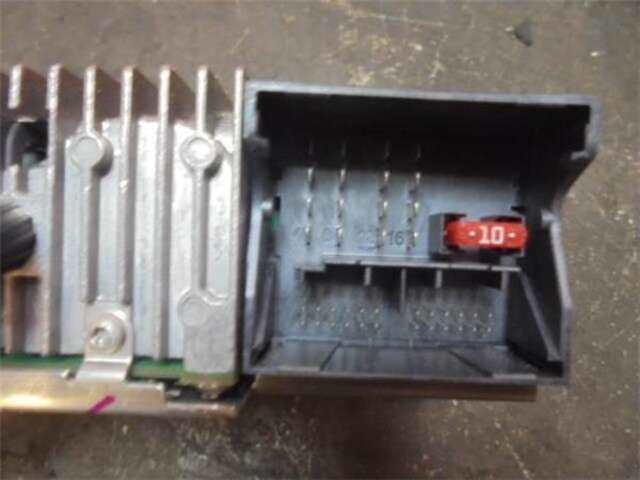 Foto 3ª: Sistema Audio Radio CD Bmw Serie 1 114 2.0 118D [2.0 LTR. - 105 KW TURBODIESEL CAT] [N47 D20 C]