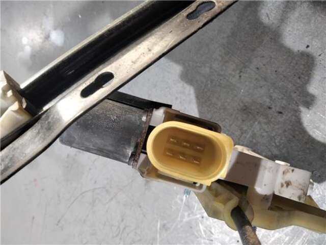 Foto 2ª: Elevalunas Eléctrico Delantero Izquierdo Bmw Serie 3 315 2.0 320D [2.0 LTR. - 130 KW TURBODIESEL CAT] [N47D20A]