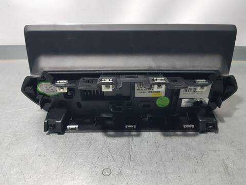 Foto 2ª: Pantalla Multifuncion Peugeot 2008 GT 155CV 114KW [HN07] (2020)