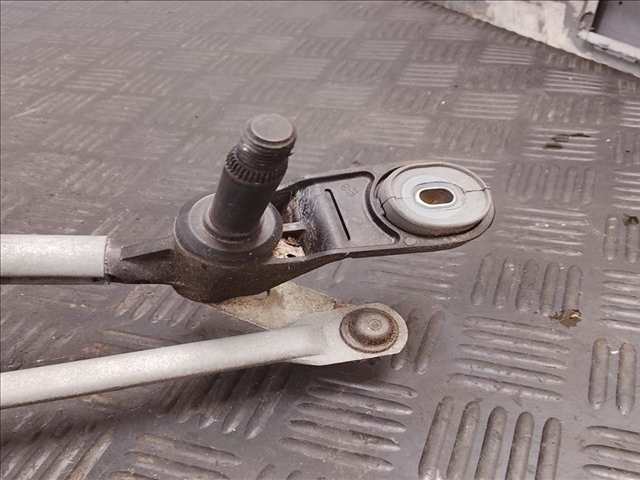 Foto 2ª: Motor Limpia Delantero Dacia Logan 1.2 G 75CV [D4FF7] (2015)