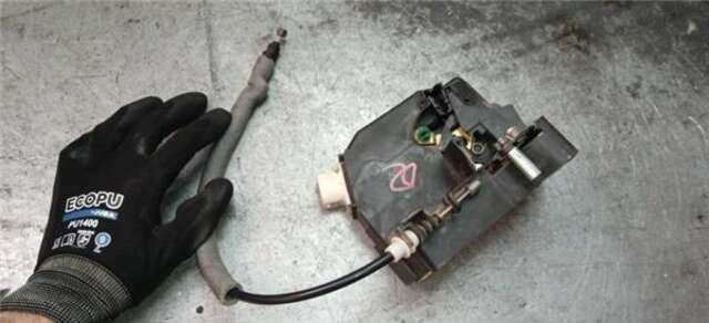 Foto 2ª: Cerradura Puerta Trasera Izquierda Land Rover Range 3.0 TD6 HSE [3.0 LTR. - 130 KW TD6] [306D1]