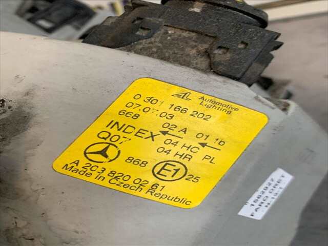 Foto 2ª: Faro Derecho Mercedes Clase C 160 2.2 CDI 143CV 0CV [611962] (2000)