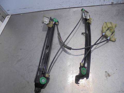 Foto 3ª: Elevalunas Manual Trasero Derecho Seat Leon COMFORT LIMITED 105CV 77KW [BXE] (2007)