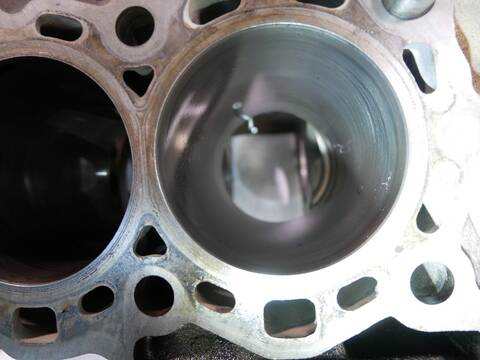 Foto 2ª: Bloque Motor Land Rover Discovery GEN2 249 - 306 CV [306DTA 306DT] (2018)