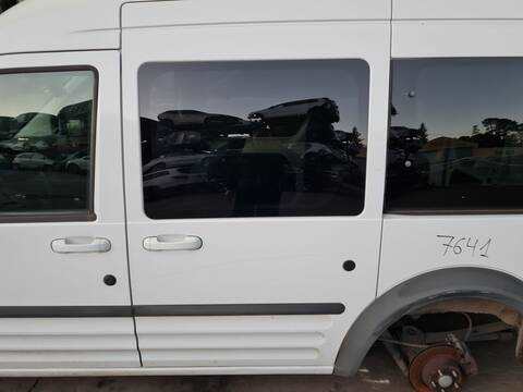 Puerta Lateral Corredera Izquierda Ford Tourneo KOMBI TREND CORTA 2009 ) 110CV 81KW