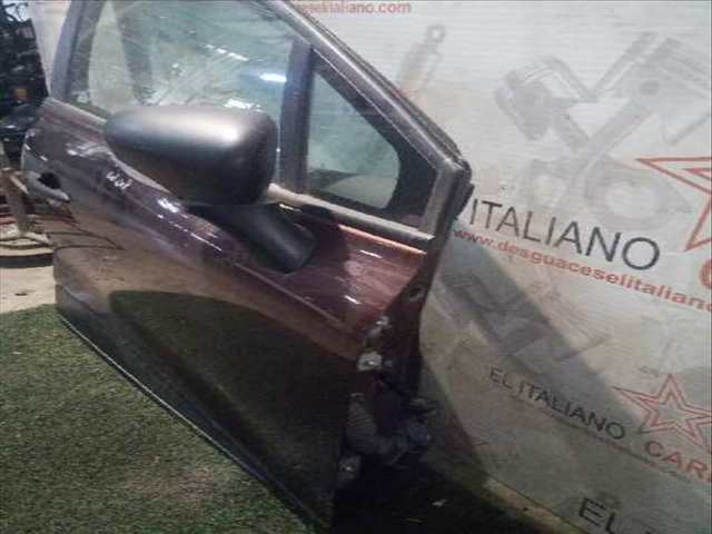 Foto 3ª: Puerta Delantera Derecha Renault Clio EXPRESSION 75CV 55KW [K9K C6] (2015)