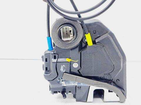 Foto 2ª: Cerradura Puerta Trasera Derecha Toyota Avensis 2.0 D-4D CAT 124CV 91KW [1AD] (2014)