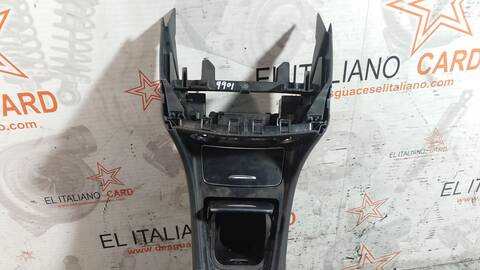 Foto 4ª: Consola Central Mercedes Clase A 140 A 200 CDI 176.008) 136CV 100KW [651930] (2017)