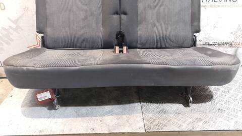 Foto 3ª: Asientos Tercera Fila Dacia Logan AMBIANCE 68CV 50KW [K9K K7] (2010)