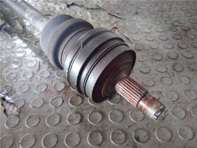 Foto 3ª: Transmision Trasera Derecha Mercedes Clase C 160 2.8 280 (202.028) [2.8 LTR. - 142 KW 24V CAT] [M 104.941]