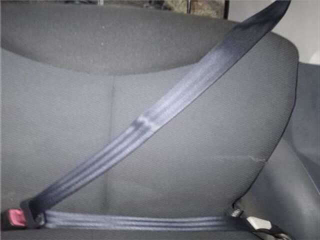 Foto 3ª: Cinturón Trasero Izquierdo Toyota Aygo 1.0 BÁSICO [1.0 LTR. - 50 KW CAT] [1KR-FE]