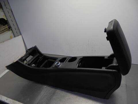 Foto 4ª: Consola Central Mercedes Clase C 160 CLA 220 CDI 117.303) 177CV 130KW [651930] (2015)