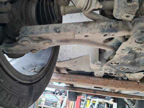 Brazo Suspension Delantero Derecho Peugeot 508 ACTIVE 131CV 96KW