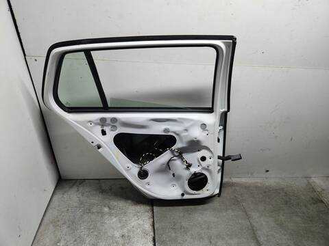 Foto 2ª: Puerta Trasera Izquierda Volkswagen Golf ADVANCE BLUEMOTION 105CV 77KW [CLHA] (2014)