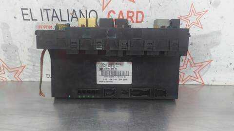 Caja Reles Fusibles Mercedes Clase C 160 270 CDI 203.016) BERLINA 170CV 125KW
