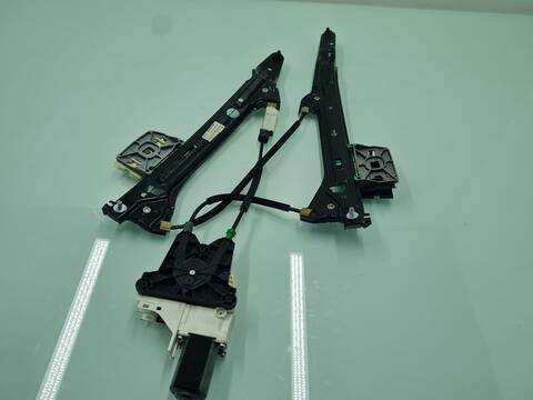 Elevalunas Manual Trasero Derecho Audi A5 2.0 TDI 105KW) 143CV