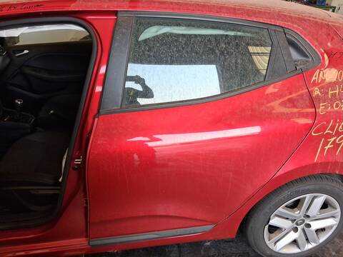 Puerta Trasera Izquierda Renault Clio TCE 90 B7MT) 91CV 67KW